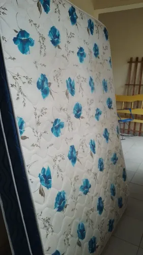 Colchão casal Ortobom em ótimo estado