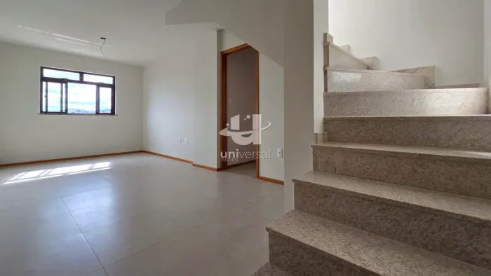 Cobertura Duplex com 3 Quartos e Terraço Privativo!