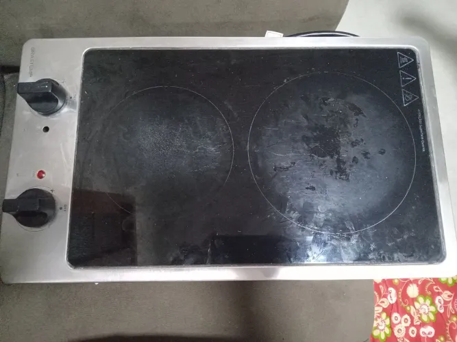 Vendo fogão cooktop por indução 2 bocas..Brastemp 300 reai