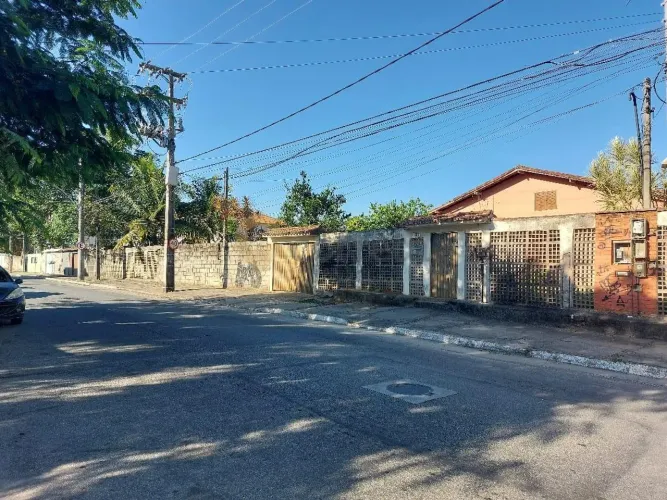 Terreno à Venda em Costazul, Rio das Ostras - 1700m²