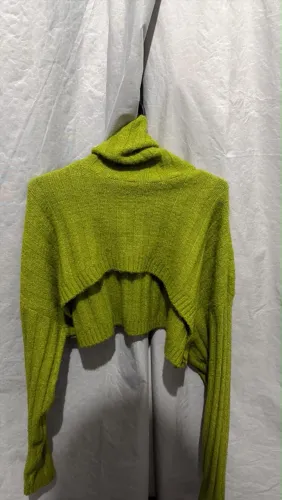 VENDO CASACO CROPPED TAM G