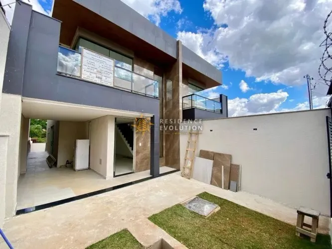 Casa Geminada no Bairro Santa Branca