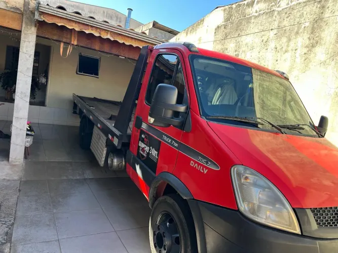 Vendo caminhão iveco 70c17 plantaforma