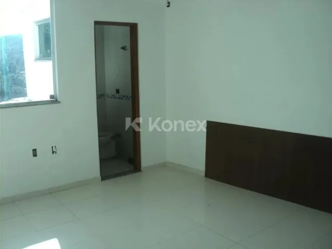 Prédio inteiro à venda com 300 m² em Parque Casa de Pedra, São Paulo
