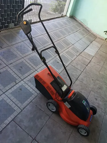 Cortador de grama