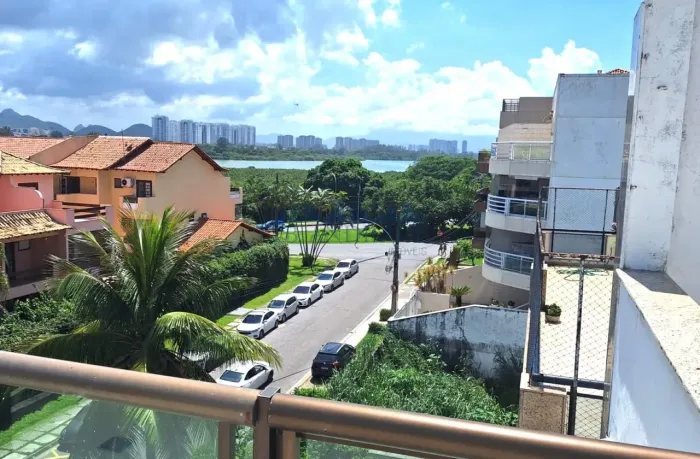 Espetacular Cobertura no Recreio Gleba A, com 4 Suítes, Vista Lagoa e Ambientes Amplos