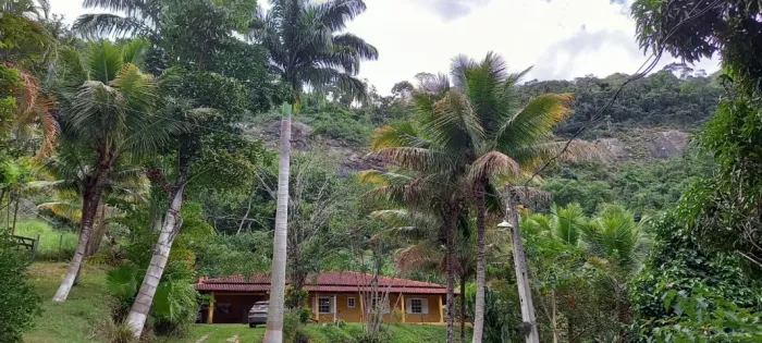 Sítio à venda Chiador (a 11,5km de Sapucaia RJ)