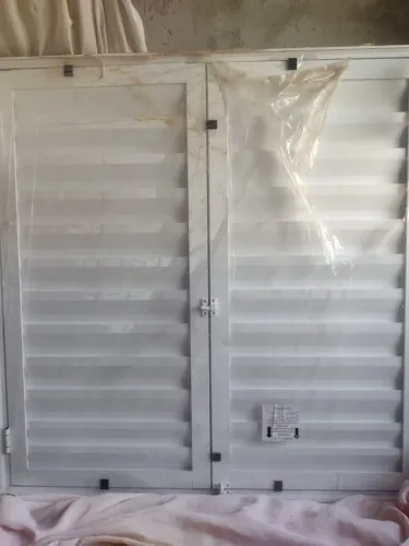 Janela 210x90 Nova no Plástico - Nunca Utilizada