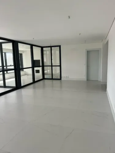 Apartamento Apogeo á venda