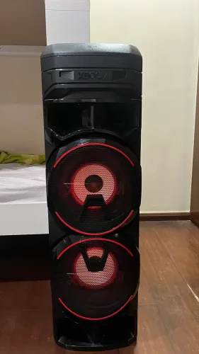 Caixa de Som LG Xboom RNC9 com Bluetooth Função DJ 410W Bivolt Preto RNC9.ABRALL