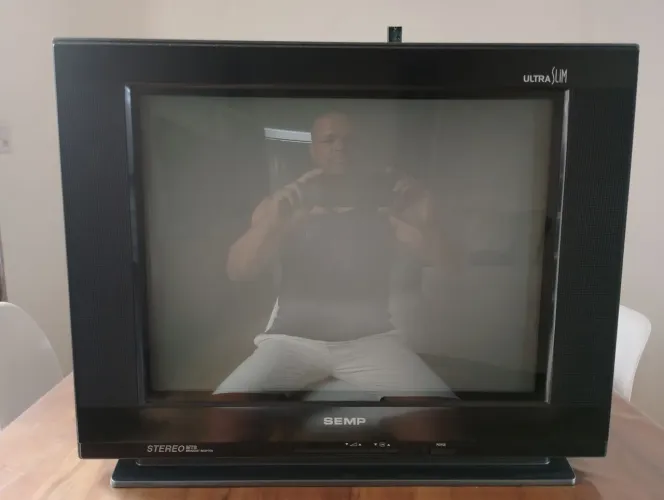Tv de Tubo Semp Ultra Slim 21 Polegadas