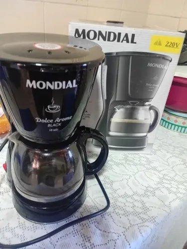 Cafeteira mondial Seminova