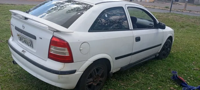 Chevrolet Astra GL 1.8 MPFI 3P 2000