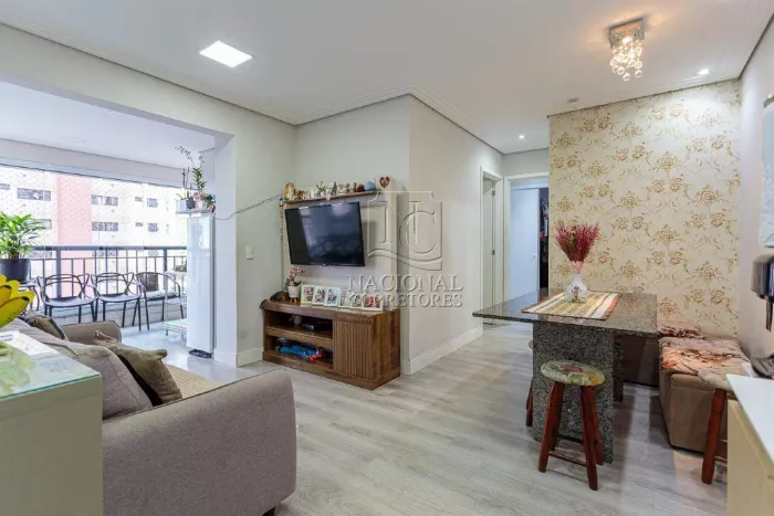 Apartamento à venda no condomínio Pátio Boulevard Vila Curuçá 2 dormitórios com suíte e