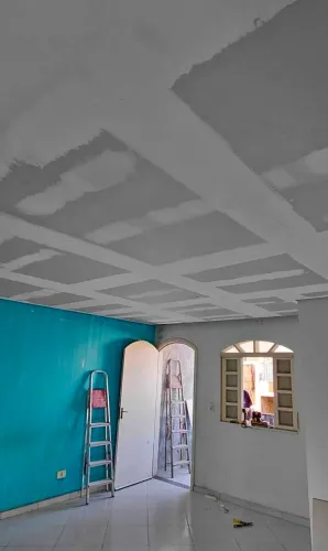 Forros e paredes drywall