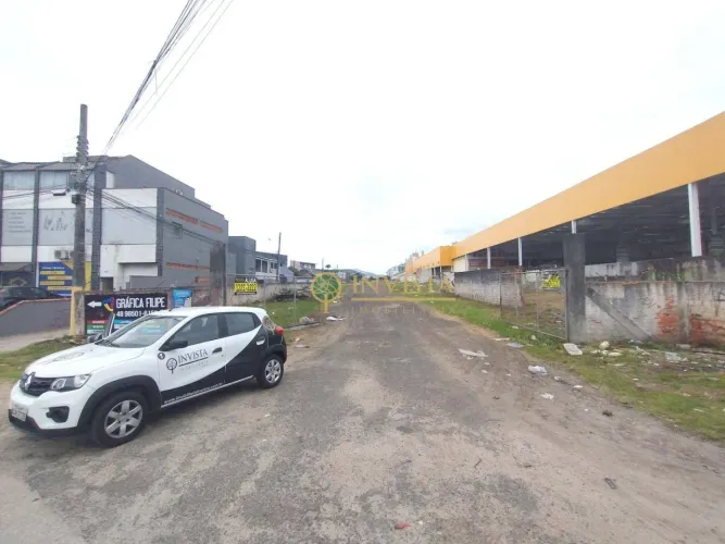 Terreno Comercial de 19.499 m² para Alugar em São José.