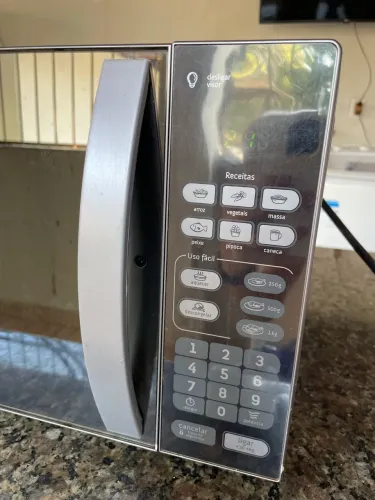 VENDE-SE MICROONDAS CONSUL