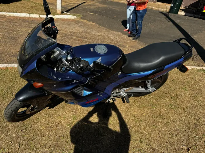 CBR 450 SR -RARIDADE COM ESSA QUALIDADE