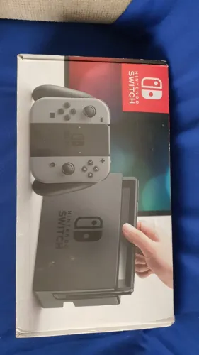 NINTENDO SWITCH NA CAIXA ACEITO TROCA ALGO MEU INTERESSE