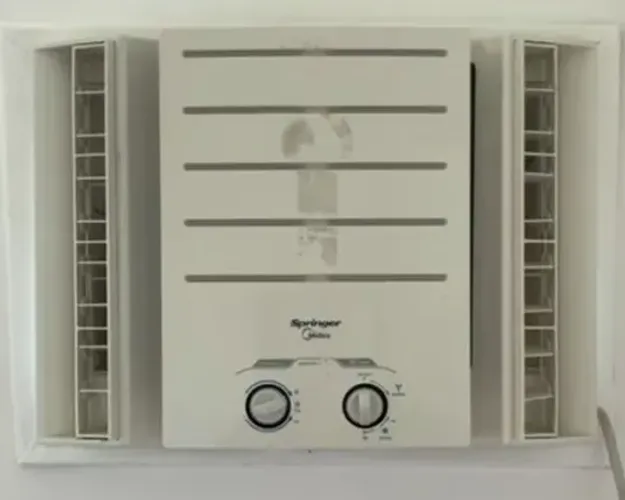 Ar-Condicionado Springer Midea 7.500 BTUs - Econômico e Silencioso!