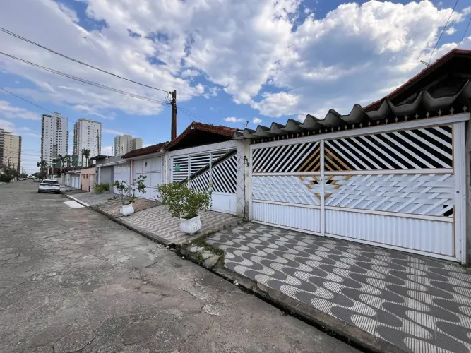 Casa com 2 dormitórios à venda - Vilamar - Praia Grande/SP