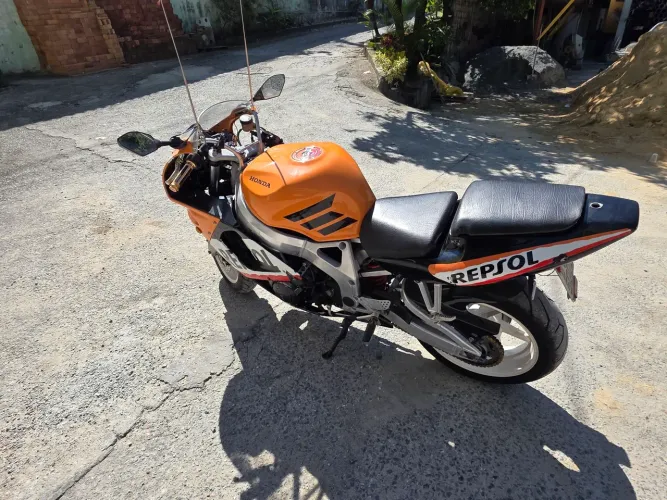 Honda CBR900 RR