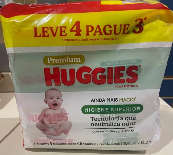 Kit leve 4 pague 3 pacotes de toalhas  umedecidas HUGGIES 
