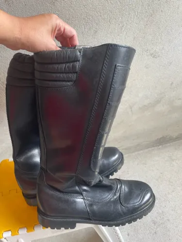 Coturno ou bota