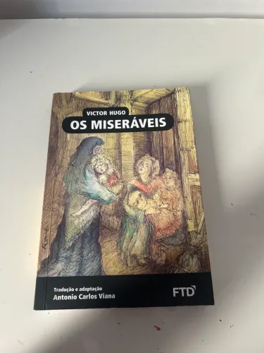 livro ?Os Miseráveis? de Victor Hugo