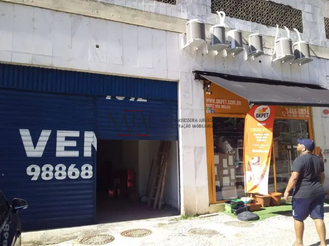 Vendo excelente espaço comercial no Cosme Velho - 100 M do bondinho