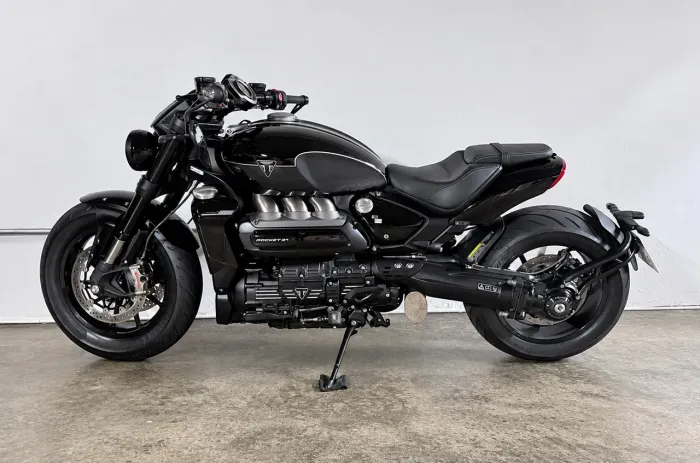 Triumph Rocket 3R 2025 | Único Dono | Apenas 4.000 km!