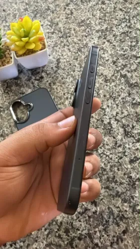 iPhone 16