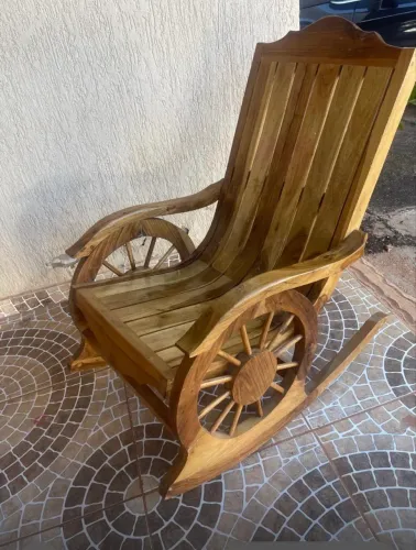 Cadeira de balanço Madeira