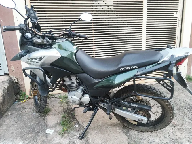 Honda XRE 300 2017 - Verde Militar