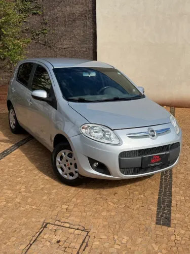 Fiat Palio Attractive 1.0 EVO Fire Flex 8V 5P 2013