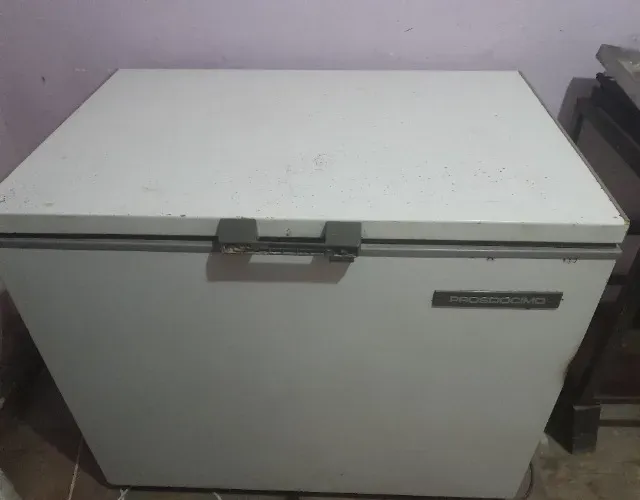 Freezer em perfeito estado de funcionamento