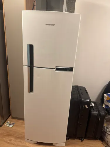 Geladeira Brastemp 375 L- Frost free