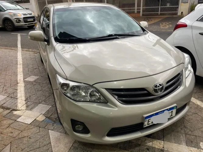 Toyota Corolla XEI 2.0 Flex 16V Aut. 2013