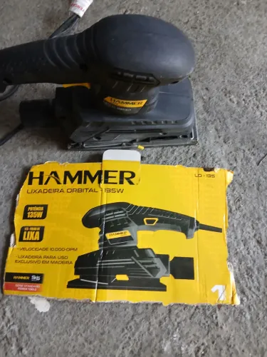 Lixadeira orbital Hammer 136w