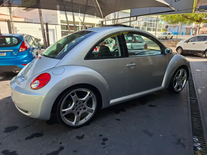 Volkswagen New Beetle 2.0 MI Mec./aut. 2008