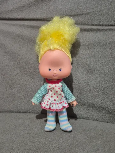 Boneca moranguinho estrela