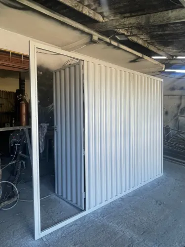 Portão chapa #20 instalado na solda MIG com Prime
