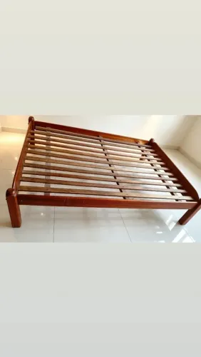 Cama de casal madeira pura