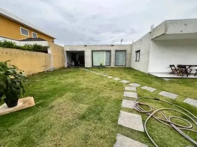 Casa a Venda , no Condomínio Tulipa Amarela , em Vargem Grande.
