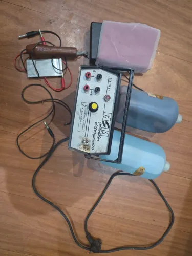 gravador eletroquímico de metais da marca Tecnigrav