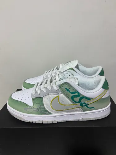 Nike Dunk Low