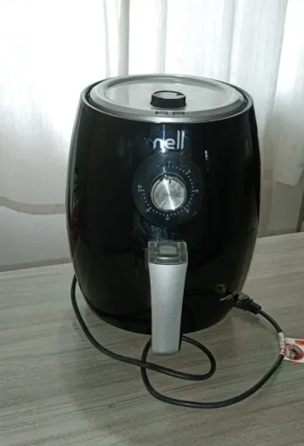 Fritadeira sem óleo/Air fryer Nell Smart 2,4 litros- sem uso 220V