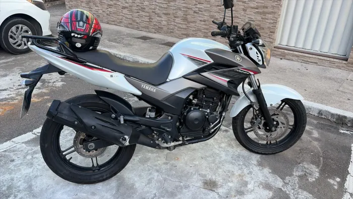 Yamaha Fazer 2016 250