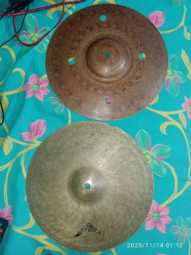 Pratos de Bateria e percussão