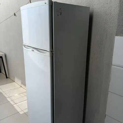 Vendo refrigerador em Anápolis